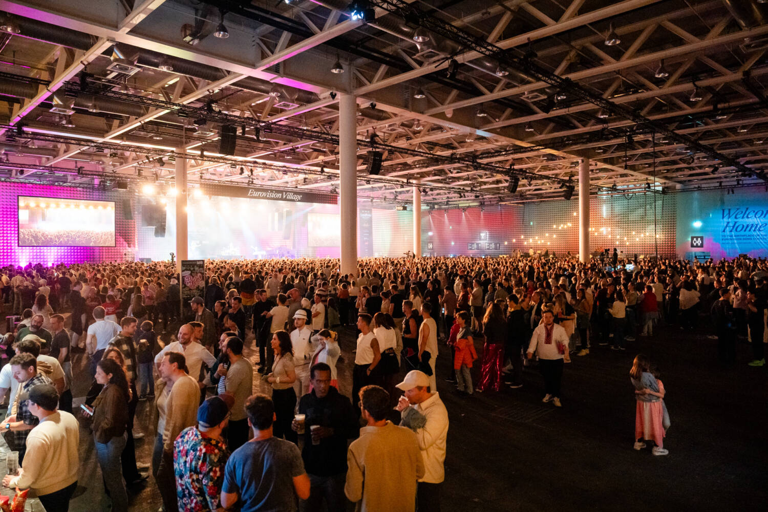 Messe Basel Eurovision Village Menge 