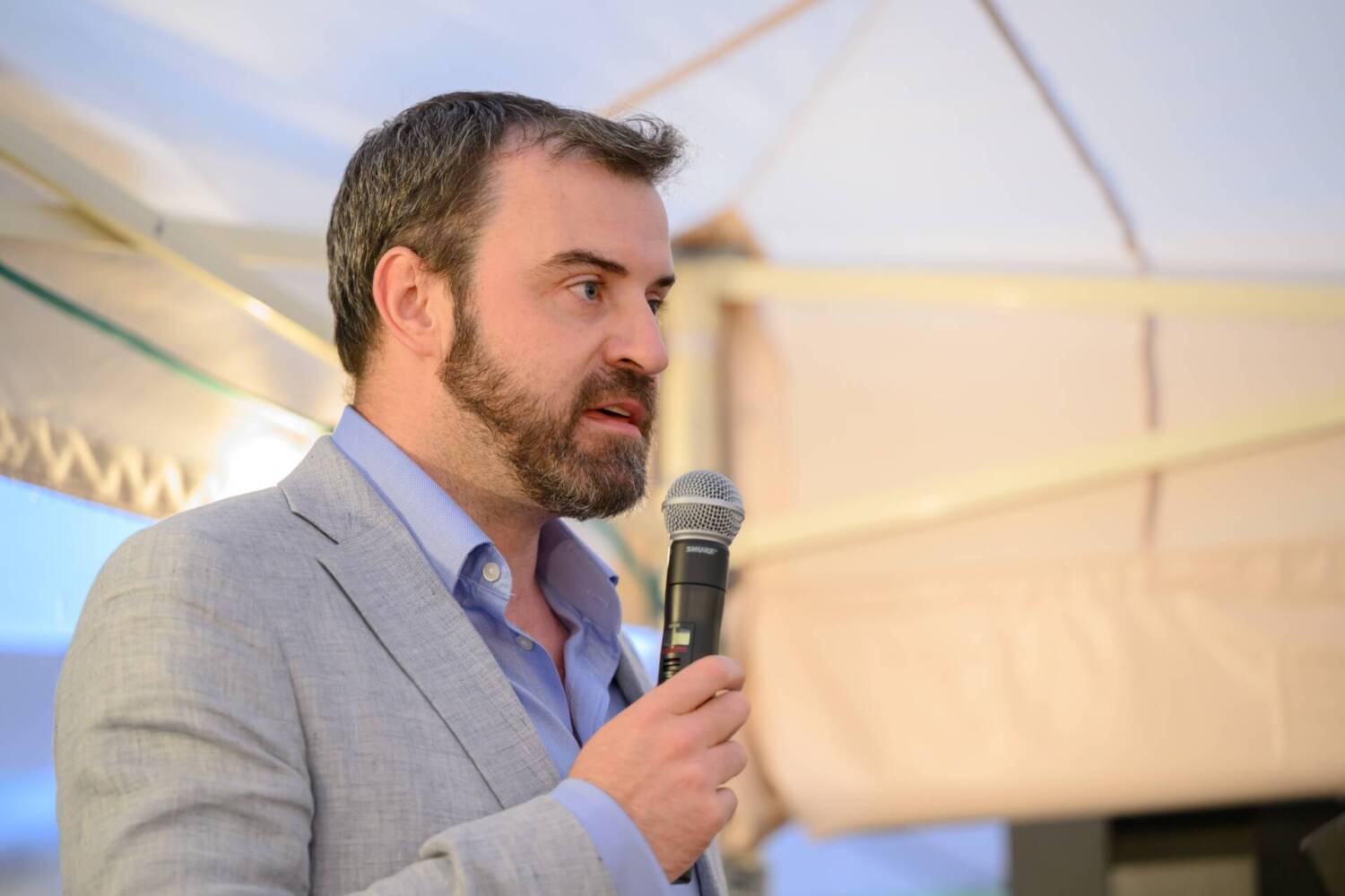 Messe Basel Tom Hill Interview